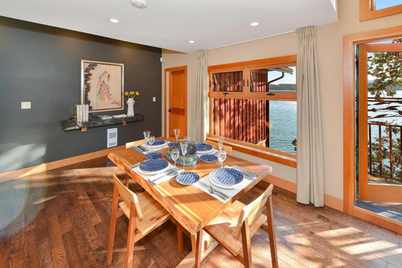 Salishan Tree House Suite Cowichan Bay Extérieur photo