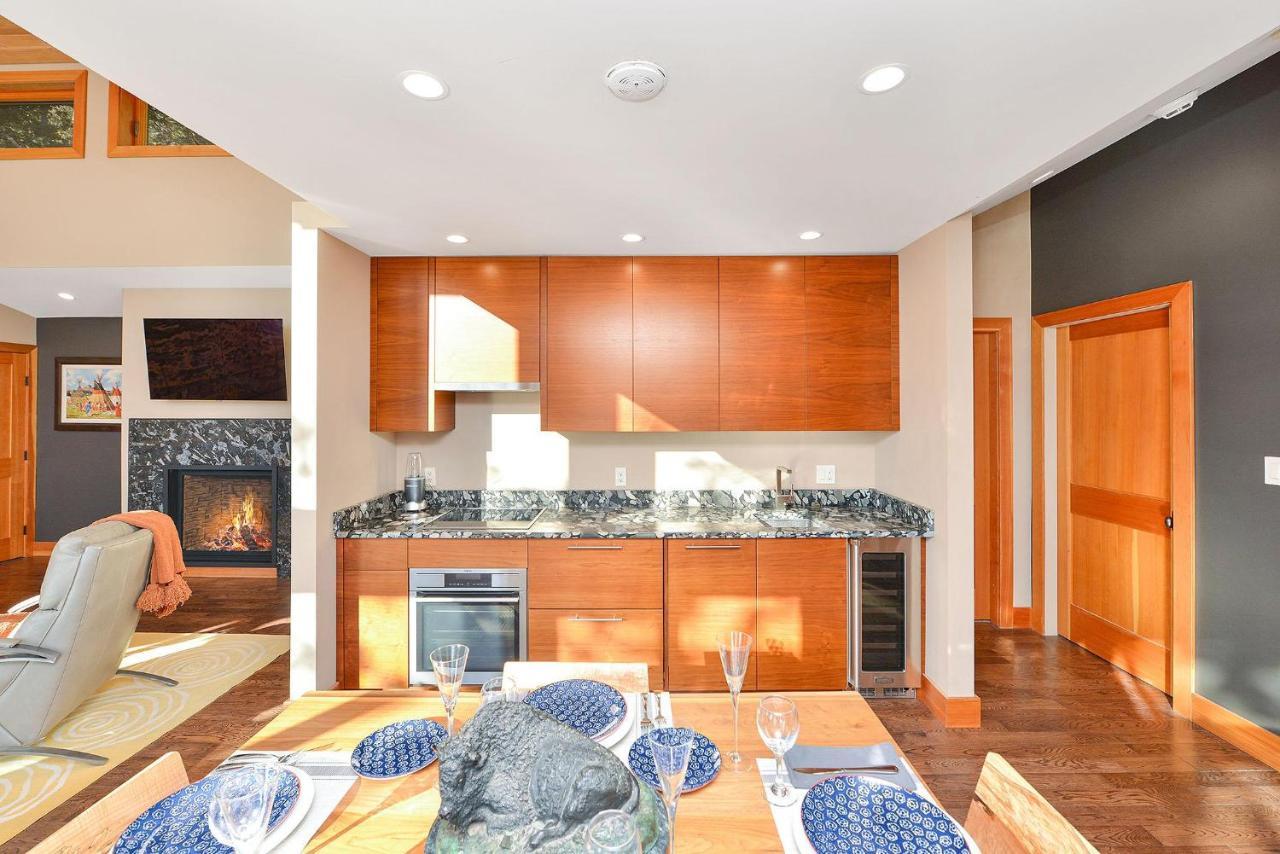 Salishan Tree House Suite Cowichan Bay Extérieur photo