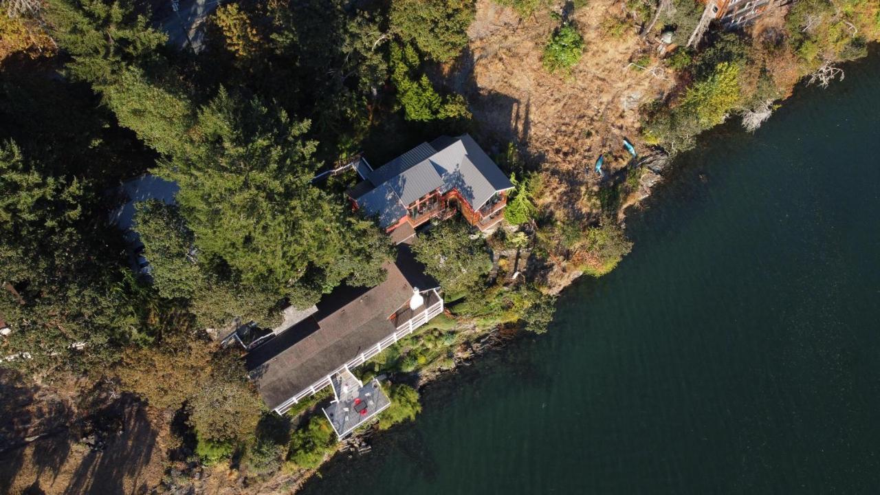 Salishan Tree House Suite Cowichan Bay Extérieur photo