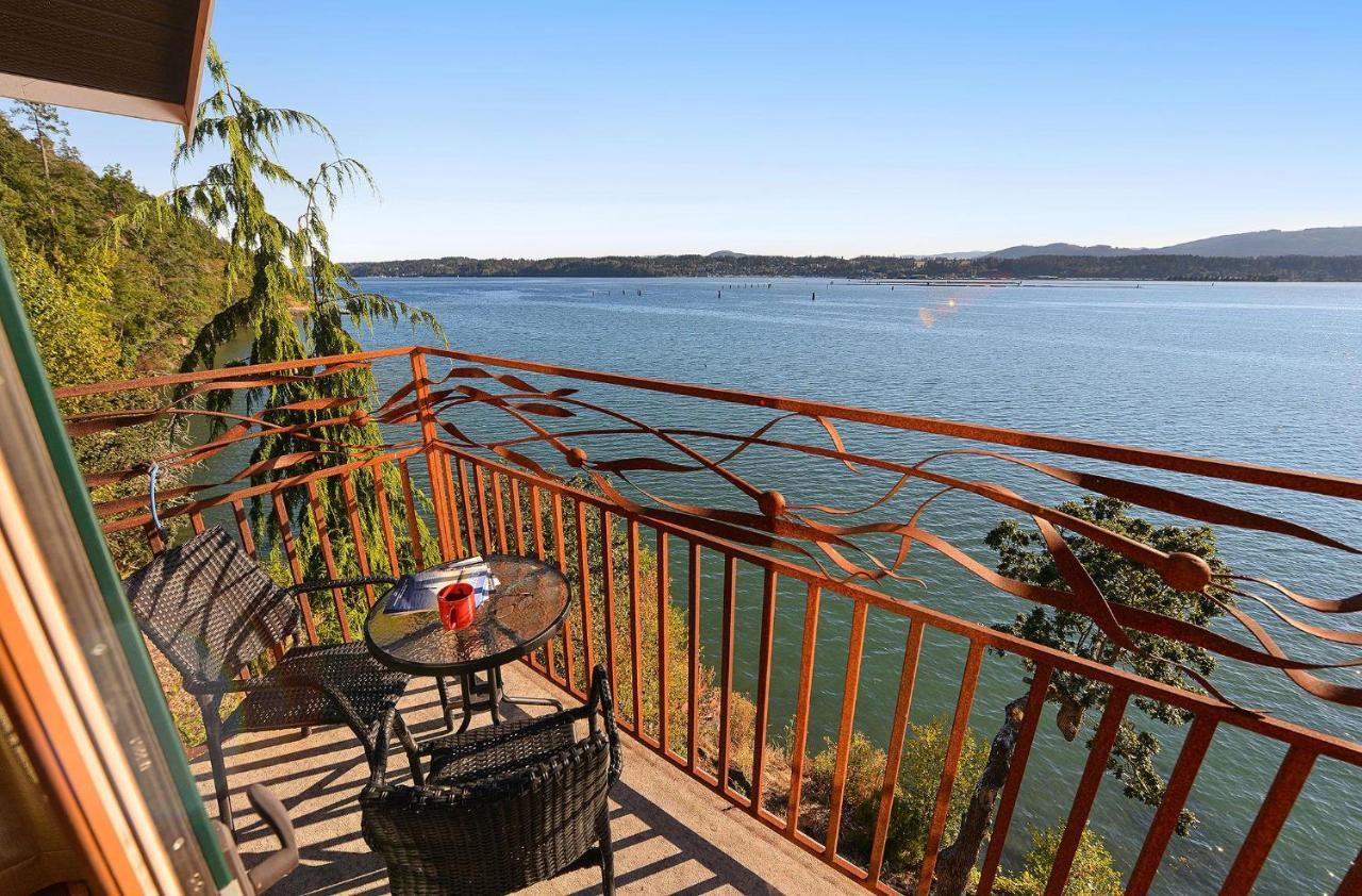 Salishan Tree House Suite Cowichan Bay Extérieur photo
