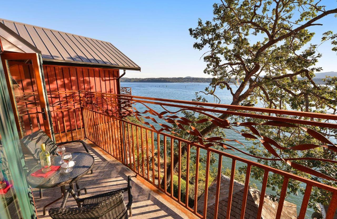 Salishan Tree House Suite Cowichan Bay Extérieur photo