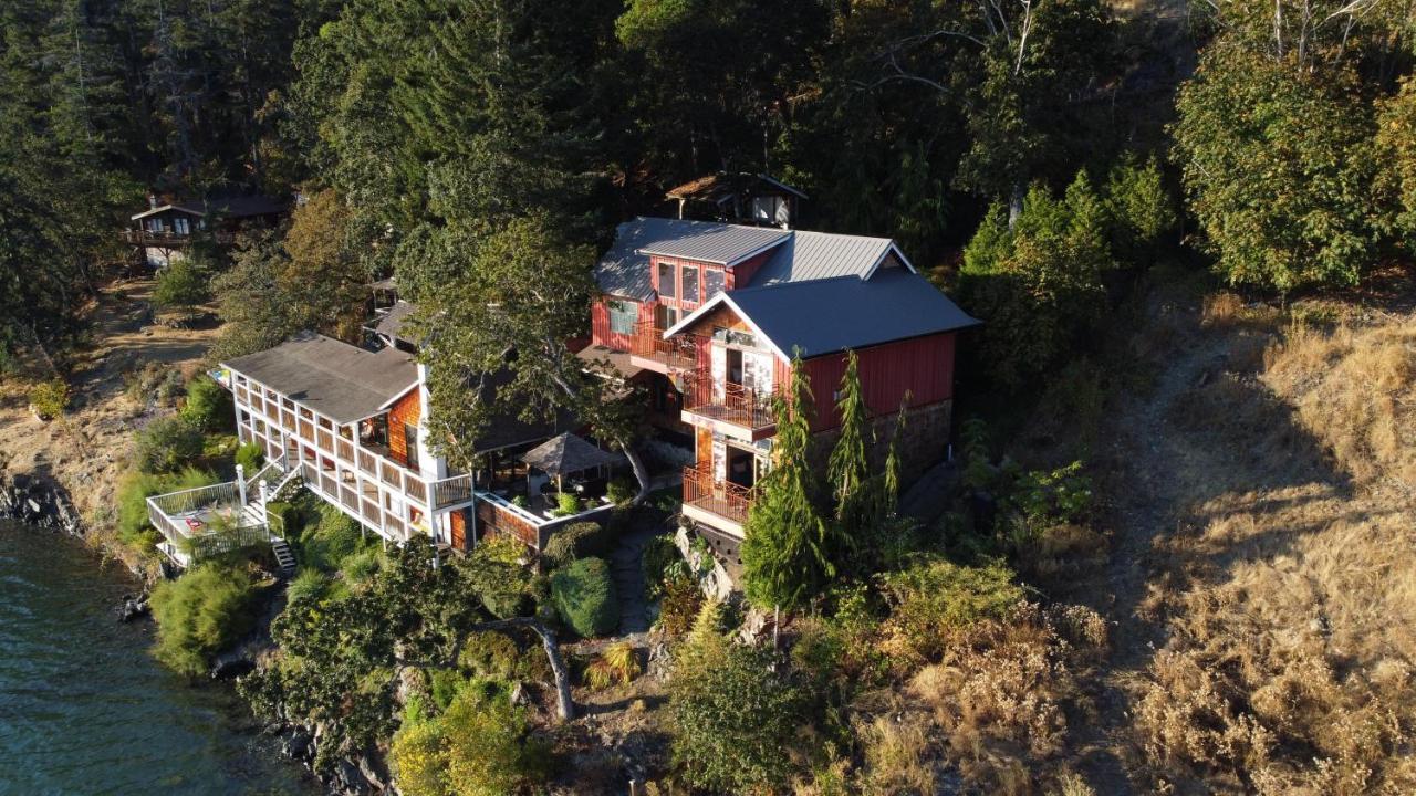Salishan Tree House Suite Cowichan Bay Extérieur photo