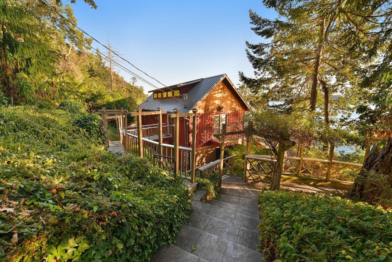 Salishan Tree House Suite Cowichan Bay Extérieur photo
