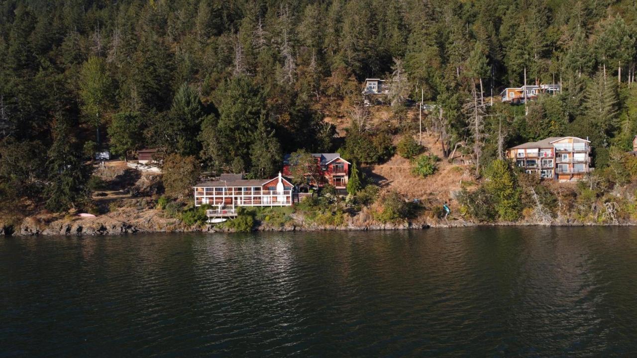 Salishan Tree House Suite Cowichan Bay Extérieur photo
